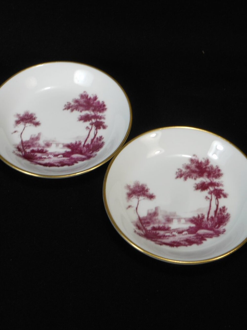 2 lovely candy / nuts dish. Royal Worcester, fine bone china